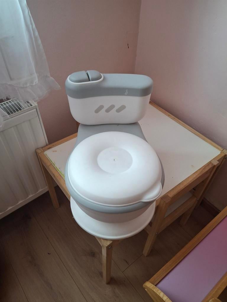 Nieuw leerlingtoilet, Overige typen, Zo goed als nieuw, Standaard, Ophalen