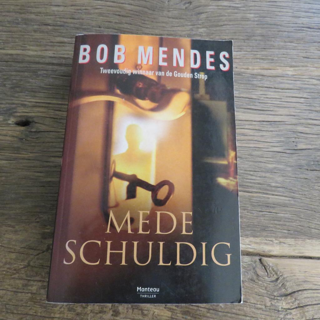 Mede schuldig Bob Mendes, Enlèvement ou Envoi