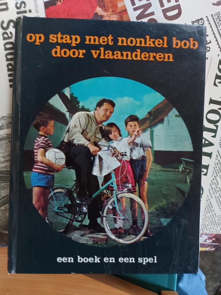 Gesigneerd boek ''op stap met Nonkel Bob door vlaanderen'', Ophalen of Verzenden, Gelezen