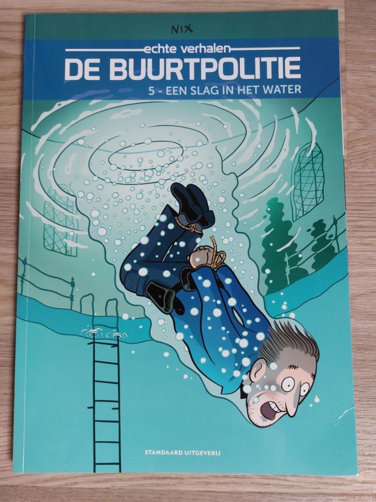 De buurtpolitie nr. 5 - Een slag in het water, Une BD, Enlèvement, Utilisé