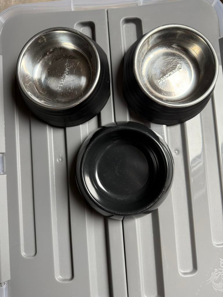 Voederbakken of drinkbakje voor katten, Ophalen, Zo goed als nieuw