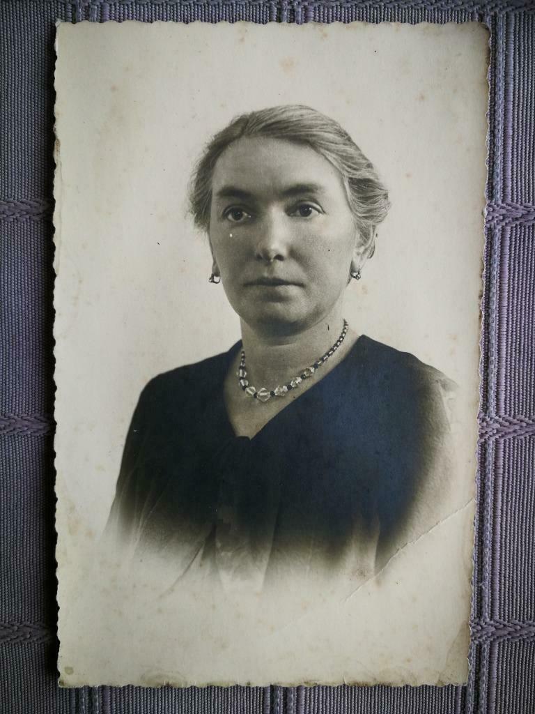 Oude fotokaart dame, Gebruikt, Foto, Ophalen of Verzenden, Voor 1940