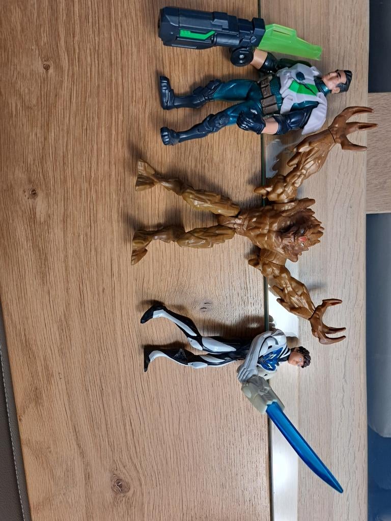 Actiefiguurtjes, Ophalen, Speelgoed