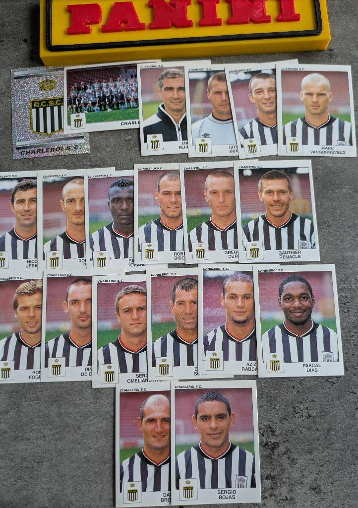 20 AUTOCOLLANTS PANINI FOOTBALL 2001 SC CHARLEROI FOOTBALL, Envoi, Neuf