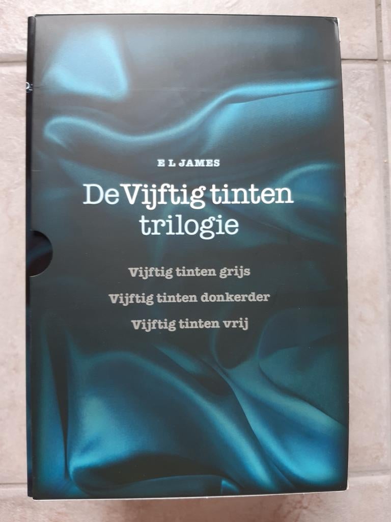 E.L. James - Vijftig tinten trilogie, E.L. James, Ophalen of Verzenden, Zo goed als nieuw, Amerika