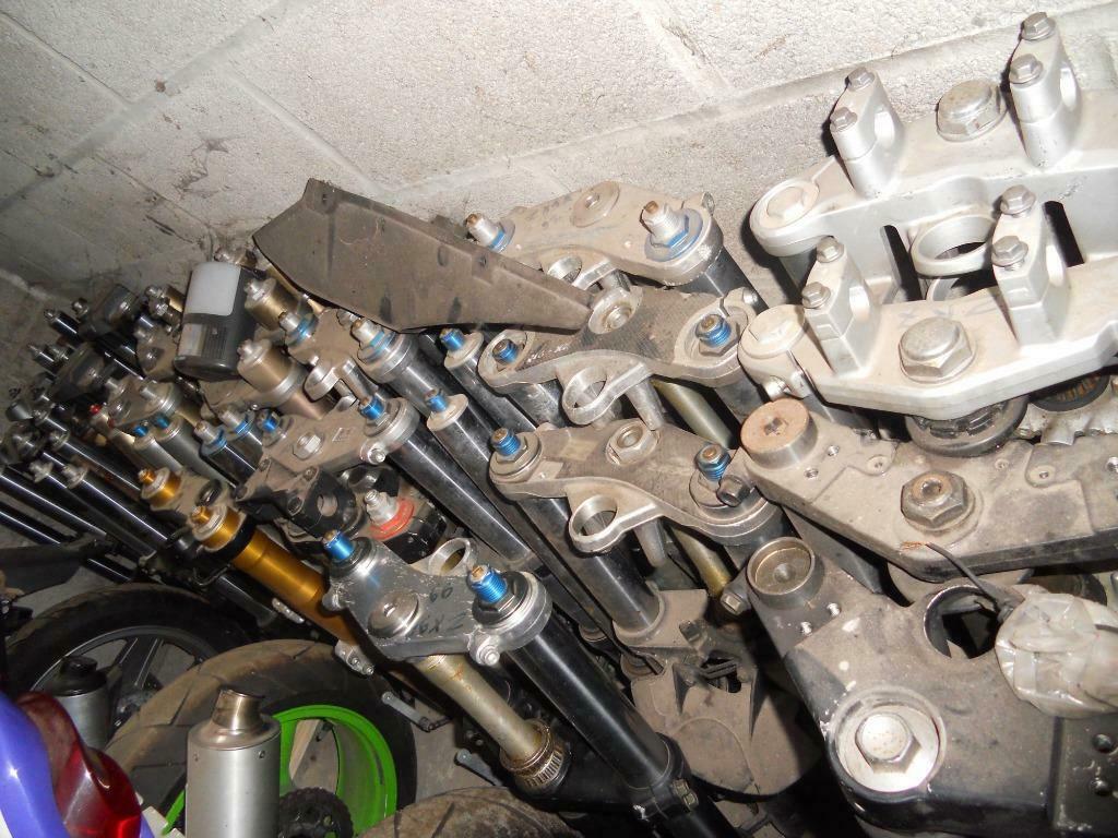 Vend toutes fourches  pièces Kawasaki gros stock tous modèle, Motoren, Ophalen, Gebruikt