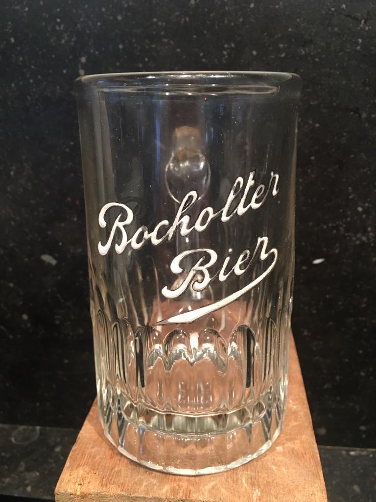emaille Bocholter bier  bierpul chope  Brouwerij Martens, Verzamelen, Ophalen of Verzenden, Gebruikt, Pul(len), Overige merken