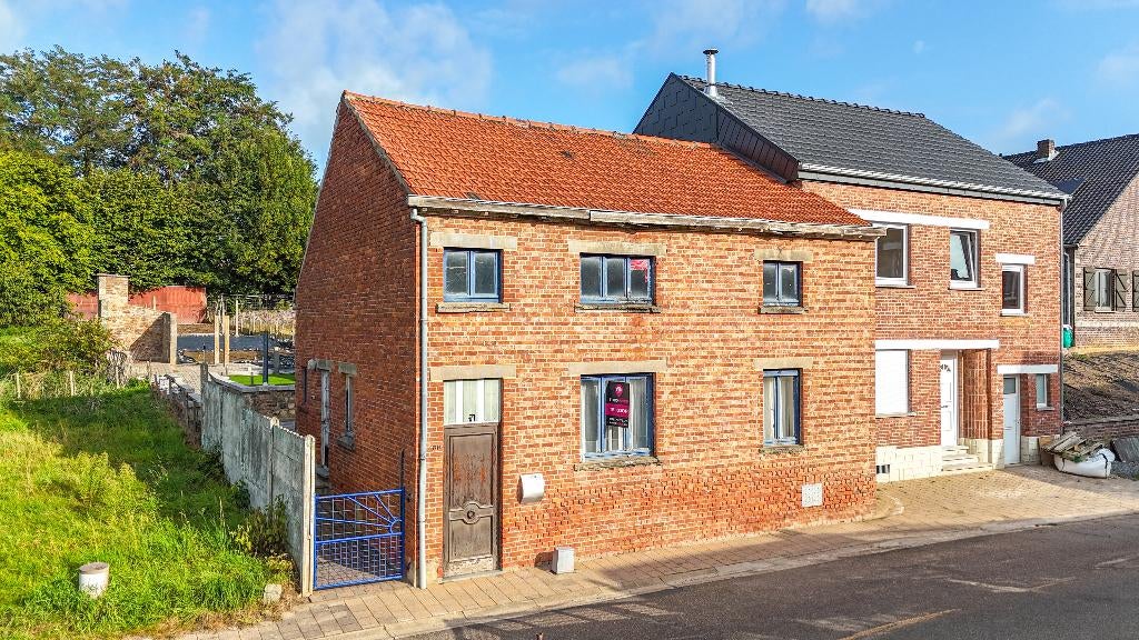 Heers Burgemeesterstraat 88 te  renoveren woning, Immo, Twee onder één kap, Heers, Provincie Limburg