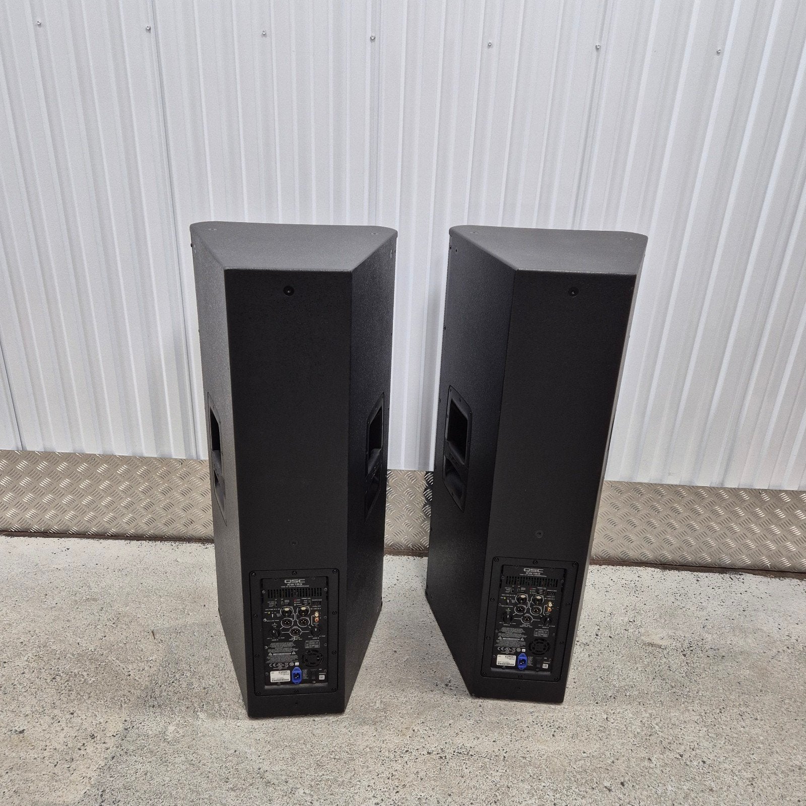 qsc kw153, TV, Hi-fi & Vidéo, Enlèvement