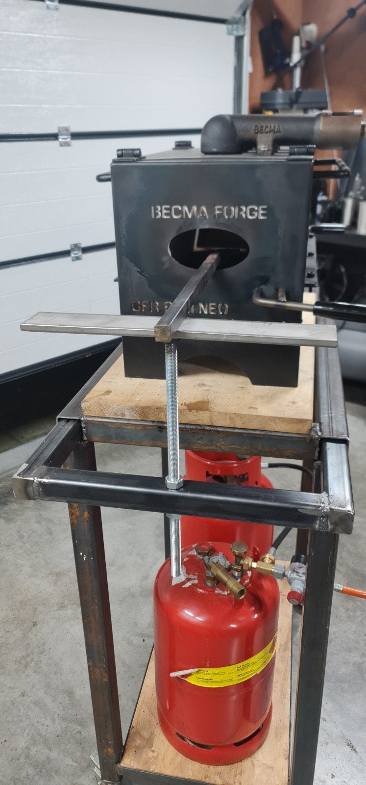 Four de forge Becma GFR.6 neo III sur châssis mobile, Enlèvement