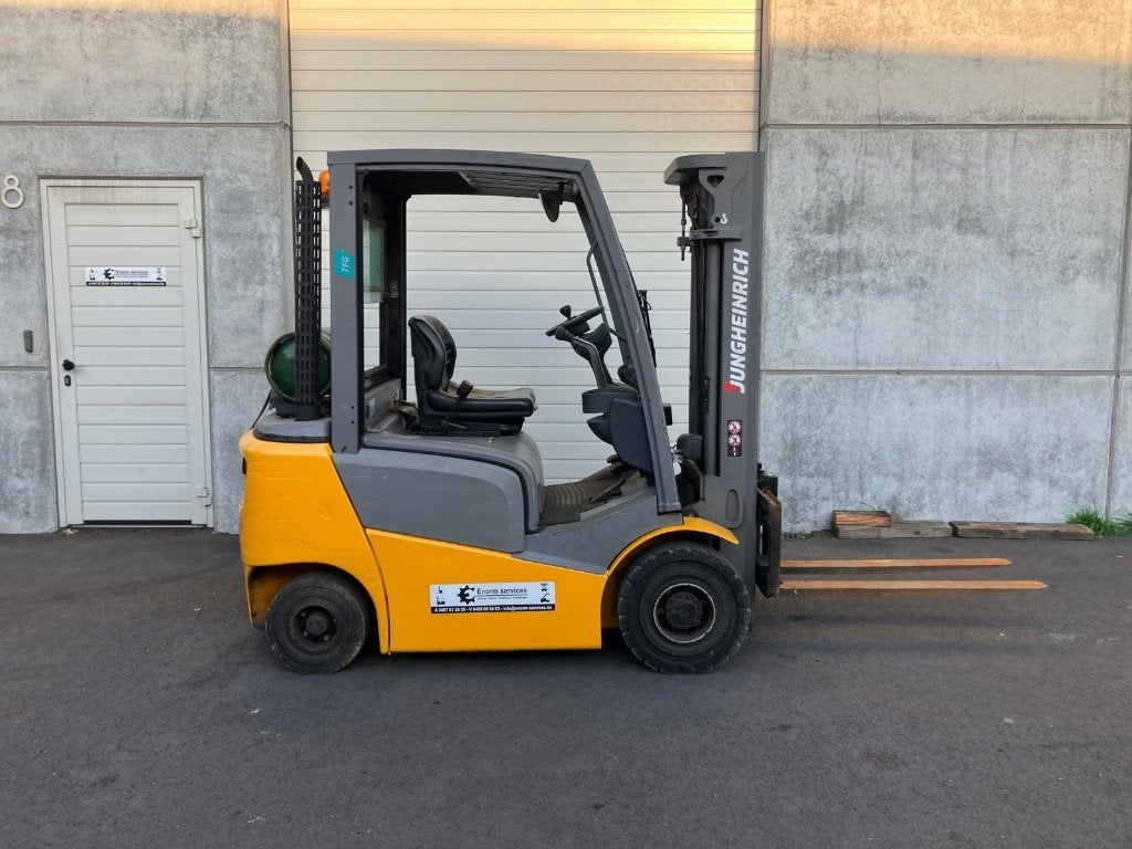 Heftruck Jungheinrich TFG320 gas met GARANTIE!, Enlèvement