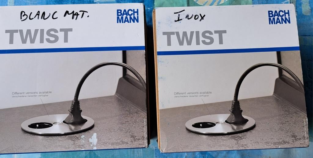 Prise électrique encastrable Twist neuve inox ou blanc mat, Enlèvement, Neuf, Prise de courant