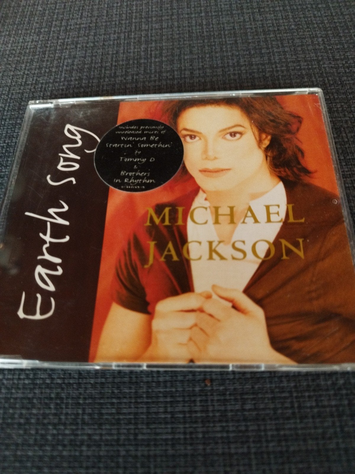 Cd Michael Jackson Earth song, Ophalen