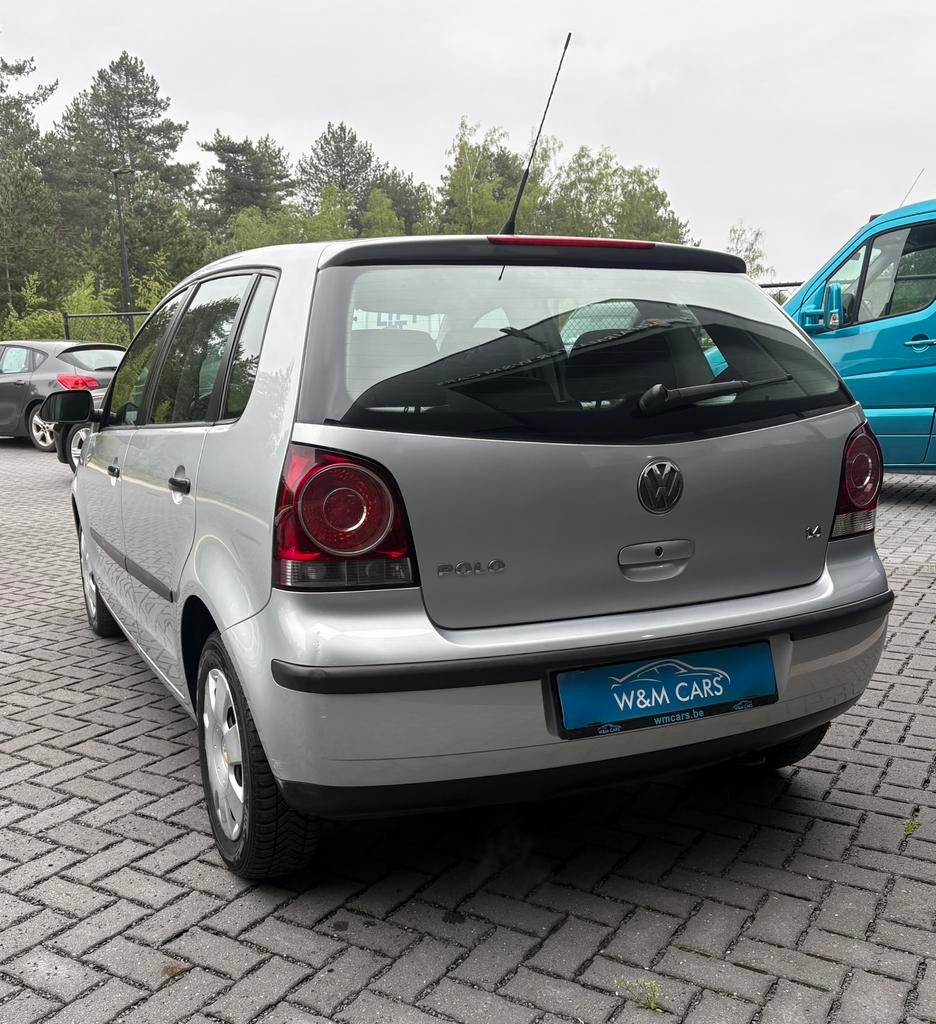 Vw Polo 9n 1.4 benzine, Auto's, Voorwielaandrijving, 4 deurs, Stof, Zwart