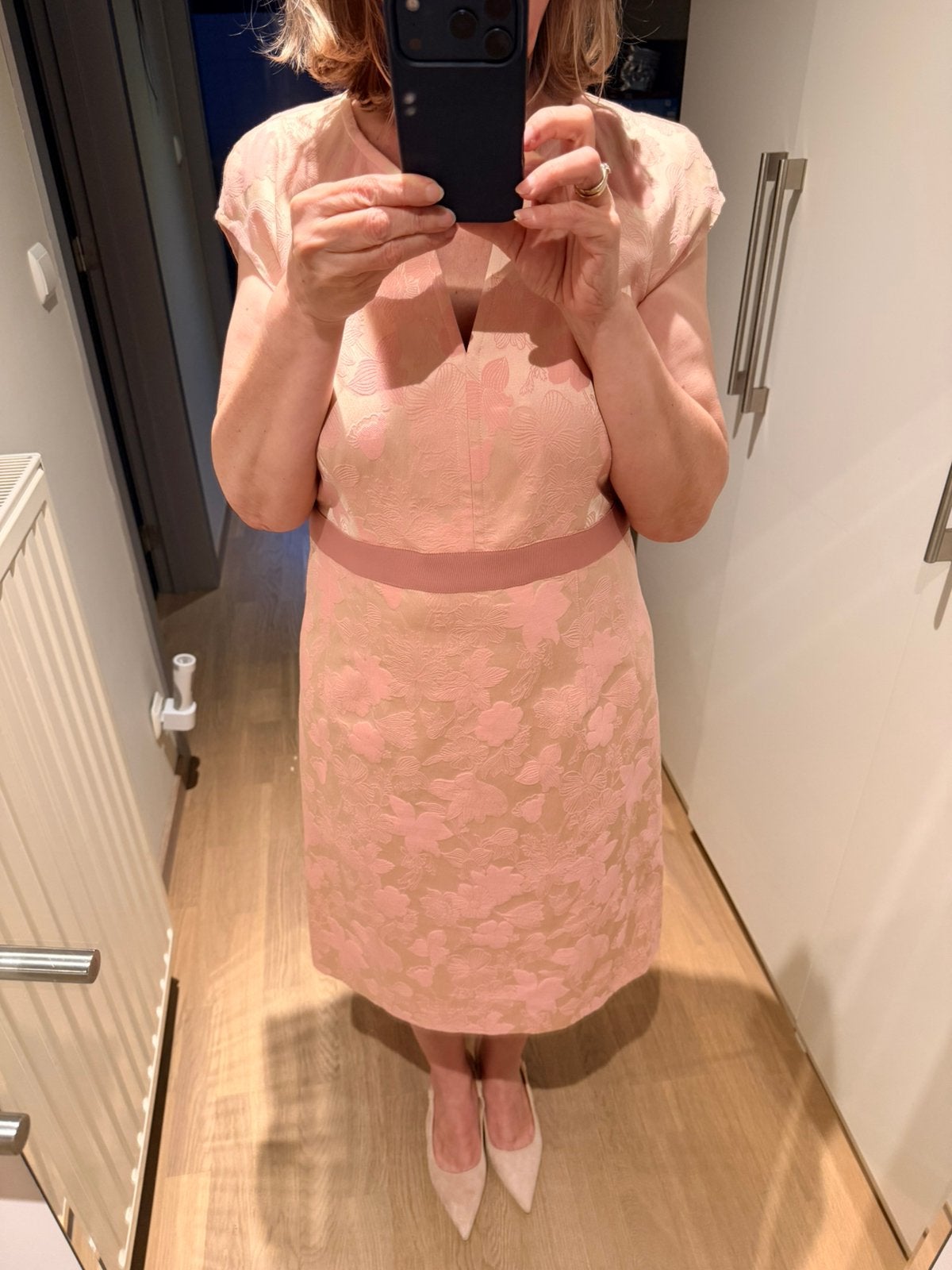 Cocktailjurk Xandres - Zalmroze - maat 42, Kleding | Dames, Gelegenheidskleding, Ophalen, Zo goed als nieuw, Maat 42/44 (L), Cocktailjurk