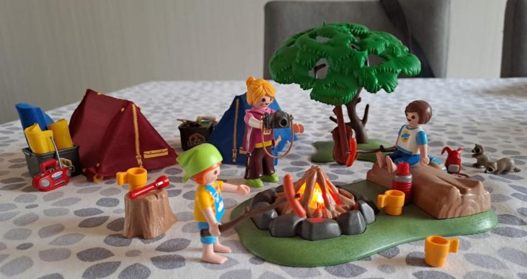 Playmobil 6888 - camp de tentes avec feu de camp, Enlèvement ou Envoi, Utilisé, Ensemble complet
