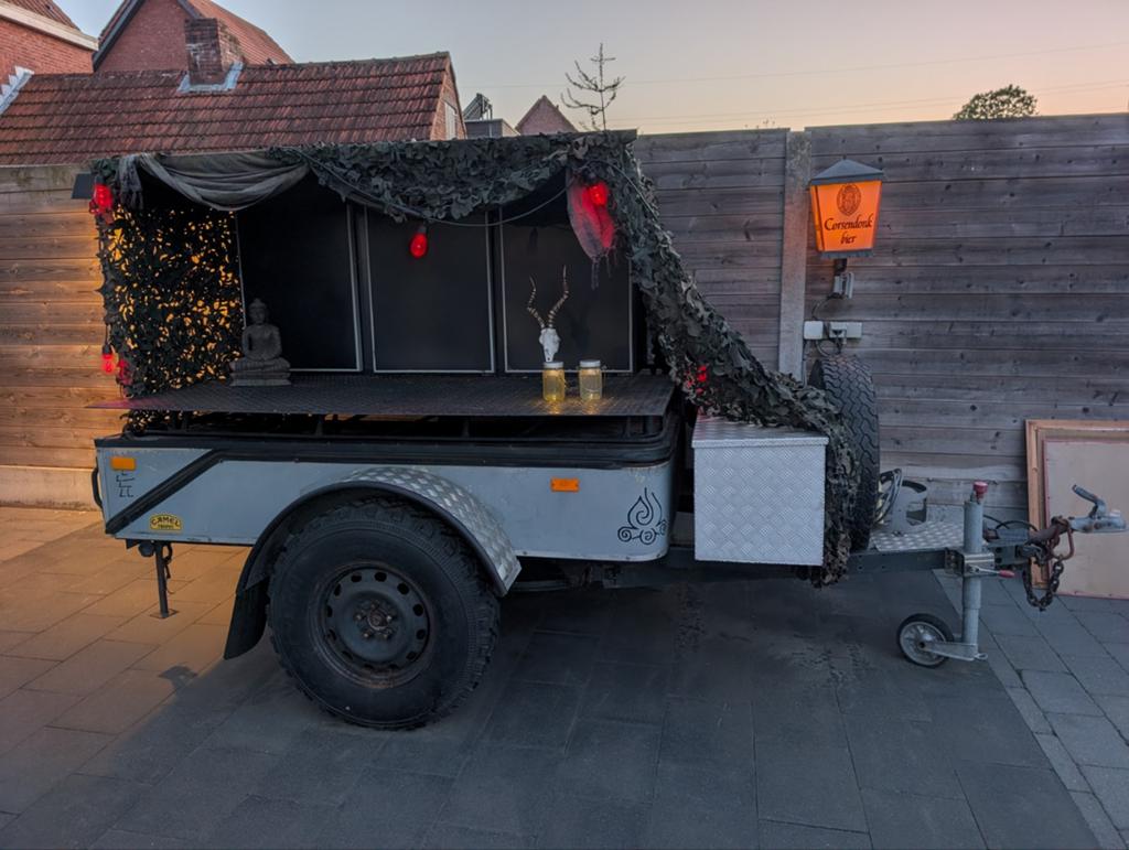 Aanhangwagen leger, camping trailer, onderstel, remork,, Ophalen, Gebruikt