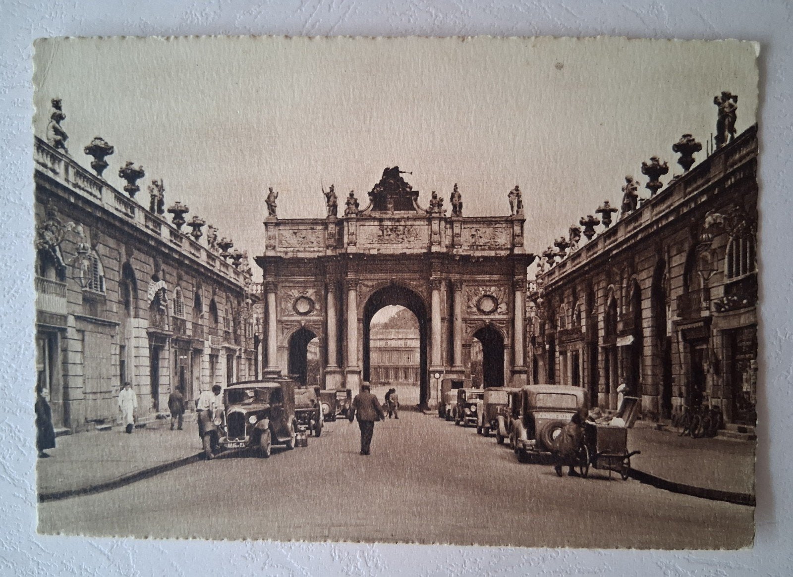 vintage Postkaart Arc de Triomphe in Nancy (Frankrijk), Collections, Enlèvement ou Envoi, France