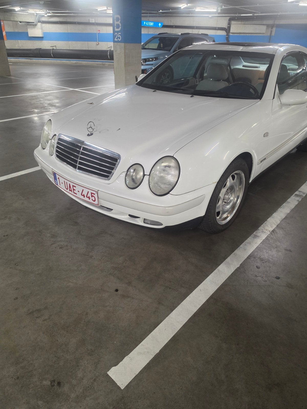 Mercedes Clk 2.0 sport 31000km !, Autos, Euro 2, Achat, Ordinateur de bord, Automatique
