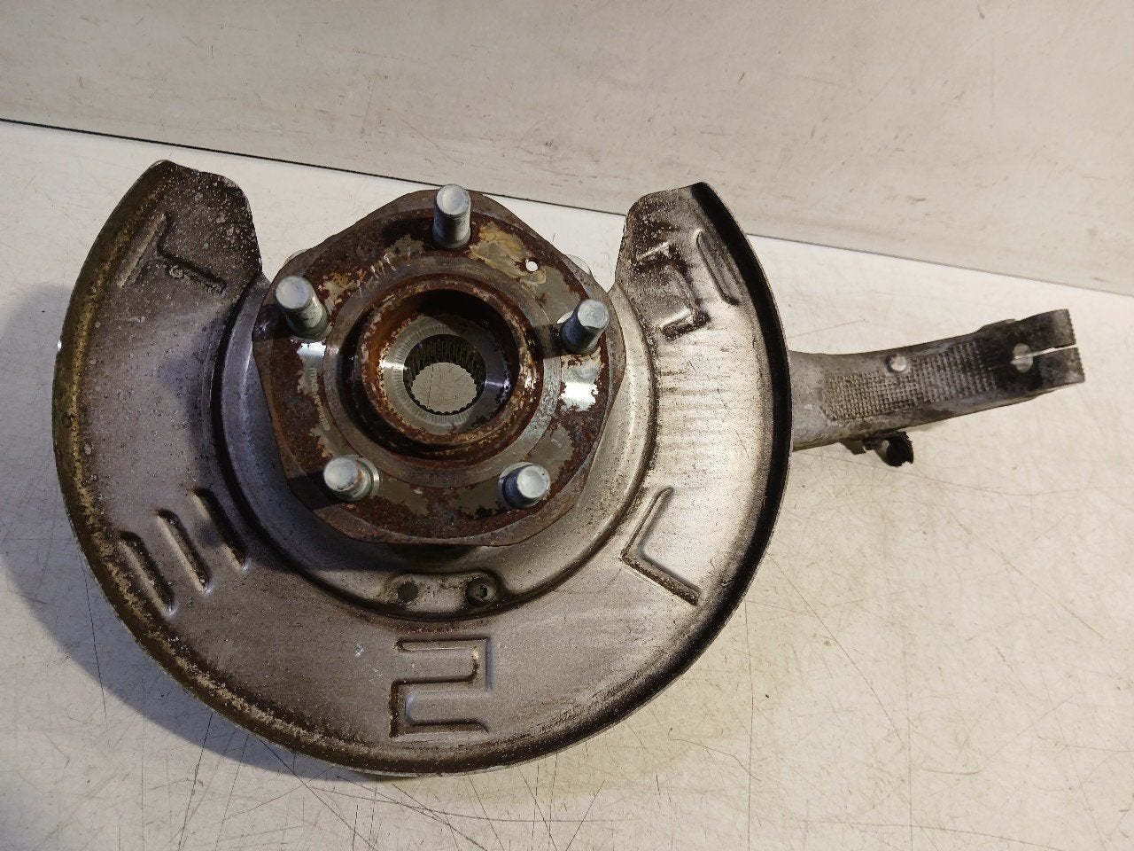 Wielnaaf rechts voor Tesla Model 3, Onderdelen@venauto.nl, Van der Ven Autorecycling B.V., Ettenseweg 76, 4706 PB Roosendaal, The Netherlands
