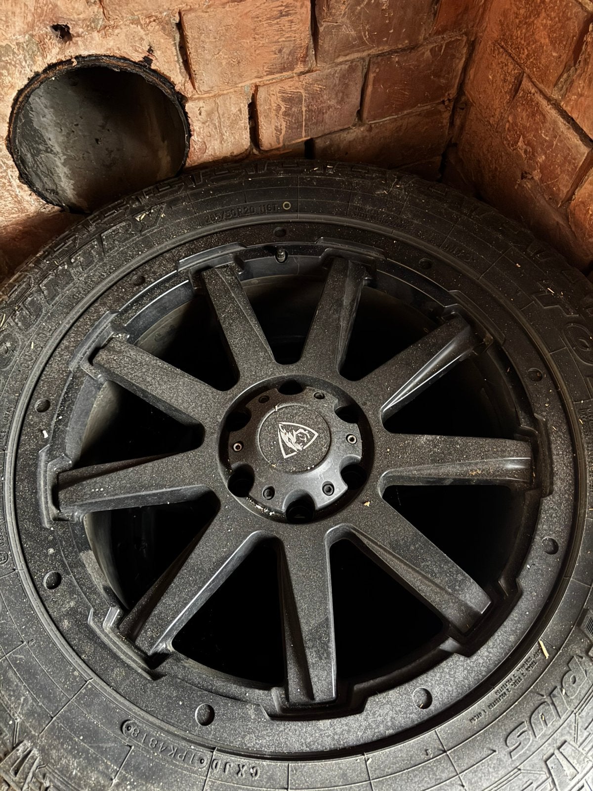 Ford ranger velgen 20”, Autos : Pièces & Accessoires, Pneus et Jantes, 4 Saisons, 285 mm, Enlèvement