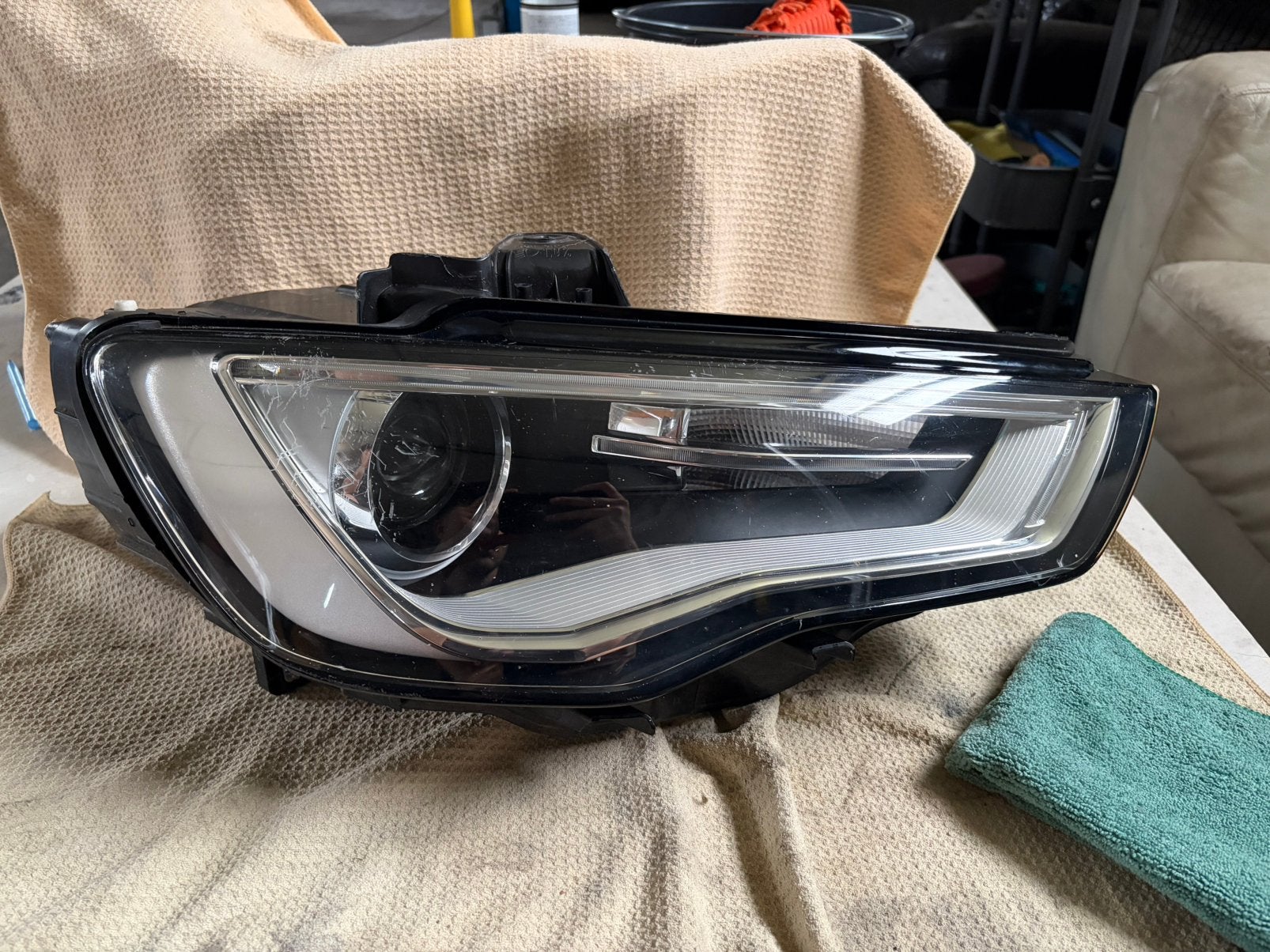 Audi A6 Koplamp rechts: 8V0 941 006, Ophalen, Audi