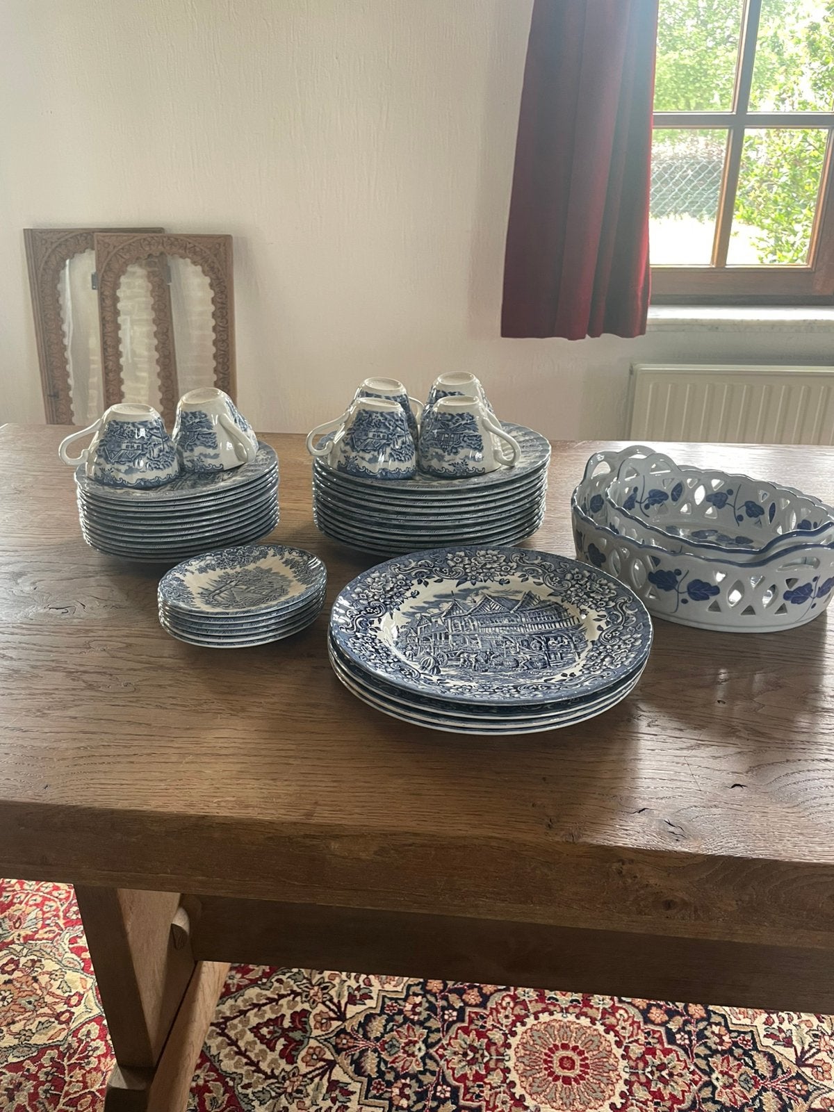 Delfs servies - kommen - 4 sierborden, Ophalen