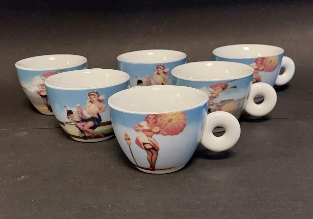 6 porseleinen pin-up cups, Ophalen of Verzenden, Zo goed als nieuw, Overige stijlen, Kop(pen) en/of Schotel(s)