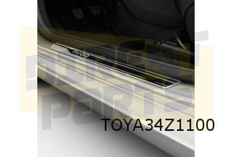 Toyota Aygo Instaplijsten (2x) tekst ''Aygo" design elegant, Autos : Pièces & Accessoires, Neuf, -, -, Toyota