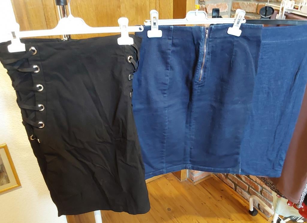 Lot13 korte rokjes, maten 38 en 40, effen en veelkleurig, Kleding | Dames, Diverse, Ophalen of Verzenden, Gedragen, Maat 38/40 (M)