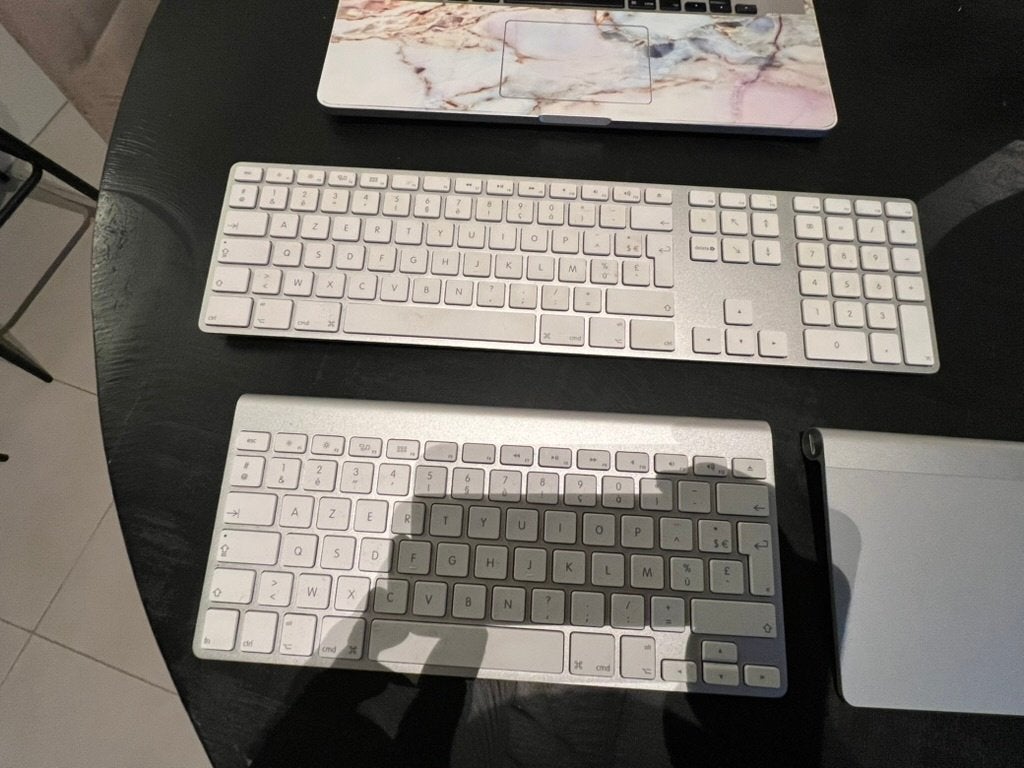 Apple Wireless Keyboard (A1314), Belgisch AZERTY, Computers en Software, Ophalen of Verzenden, Azerty, Gebruikt, Draadloos
