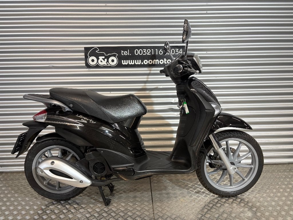 Piaggio Liberty 125 + 1 jaar Garantie + GRATIS onderhoud!, Scooter, Occasion, Bedrijf, 125 cc