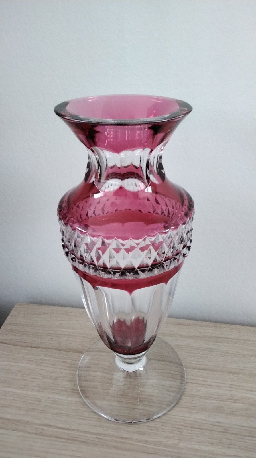 Val Saint Lambert vase hauteur 25 cm en bon état., Enlèvement ou Envoi