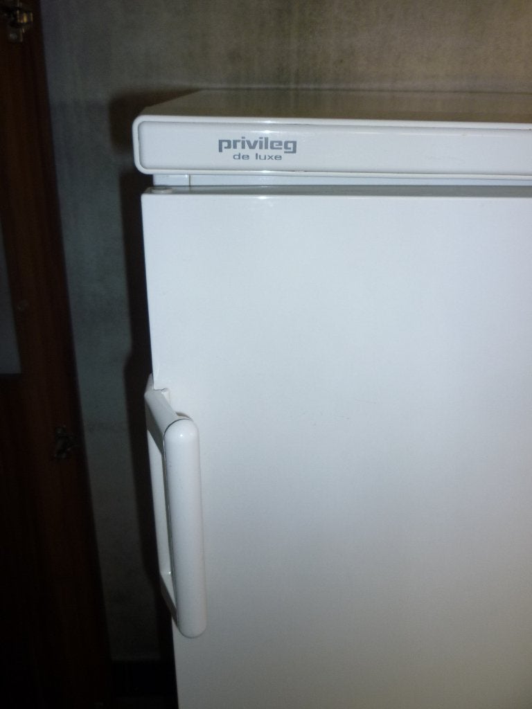 Rechtopstaande vriezer, Elektronische apparatuur, Vriezers en Diepvrieskisten, Gebruikt, 120 tot 140 cm, Tussenbouw, Minder dan 60 cm