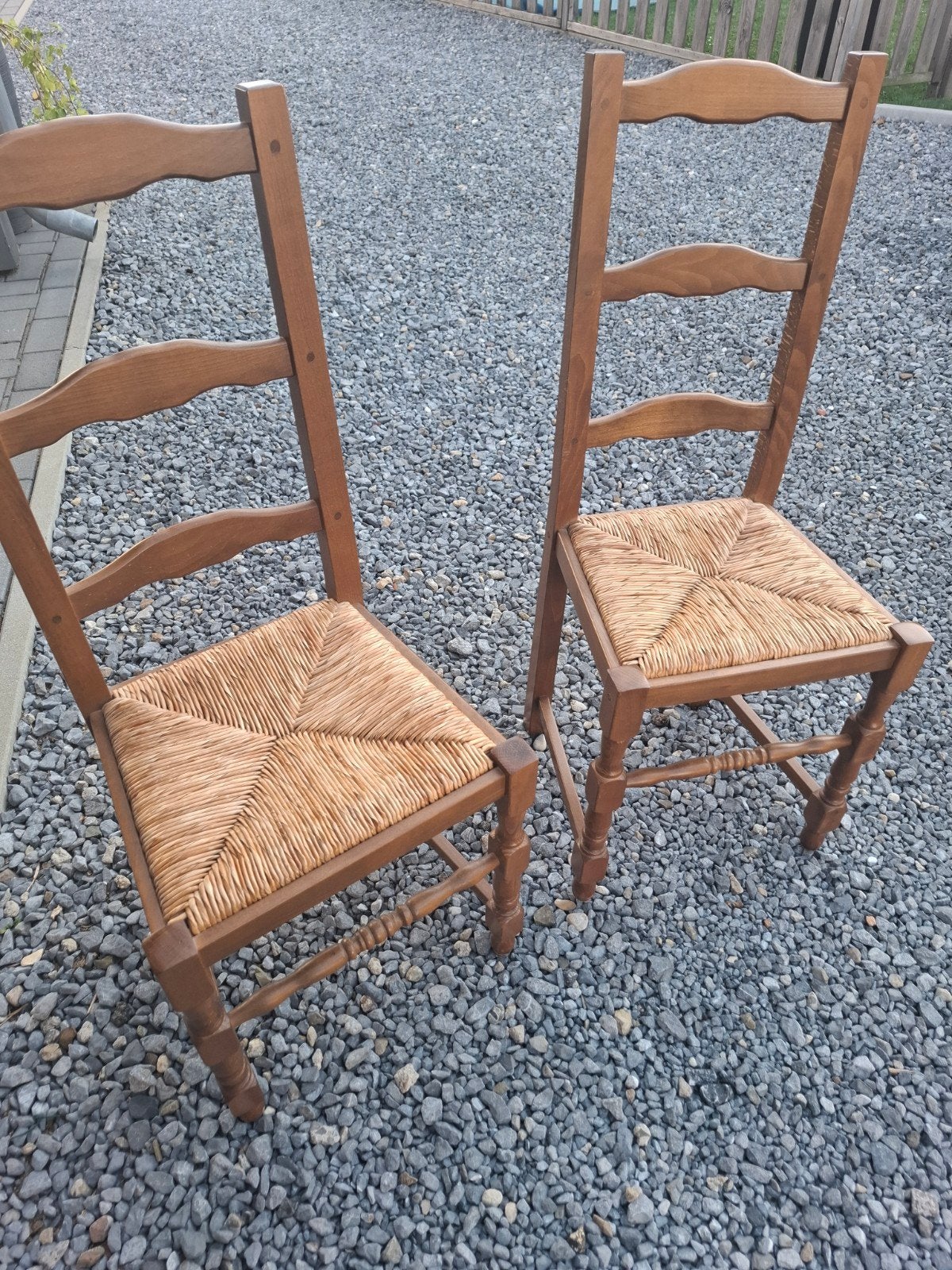 2 chaises chêne et rotin, Enlèvement