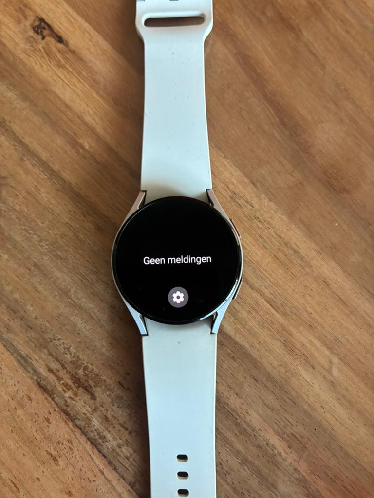Samsung GalaxyWatch4, Ophalen of Verzenden, Zo goed als nieuw, Wit, Android