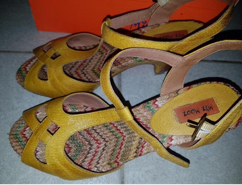 Miz Mooz sandalen maat 38.!, Kleding | Dames, Miz Mooz, Geel, Zo goed als nieuw, Sandalen of Muiltjes