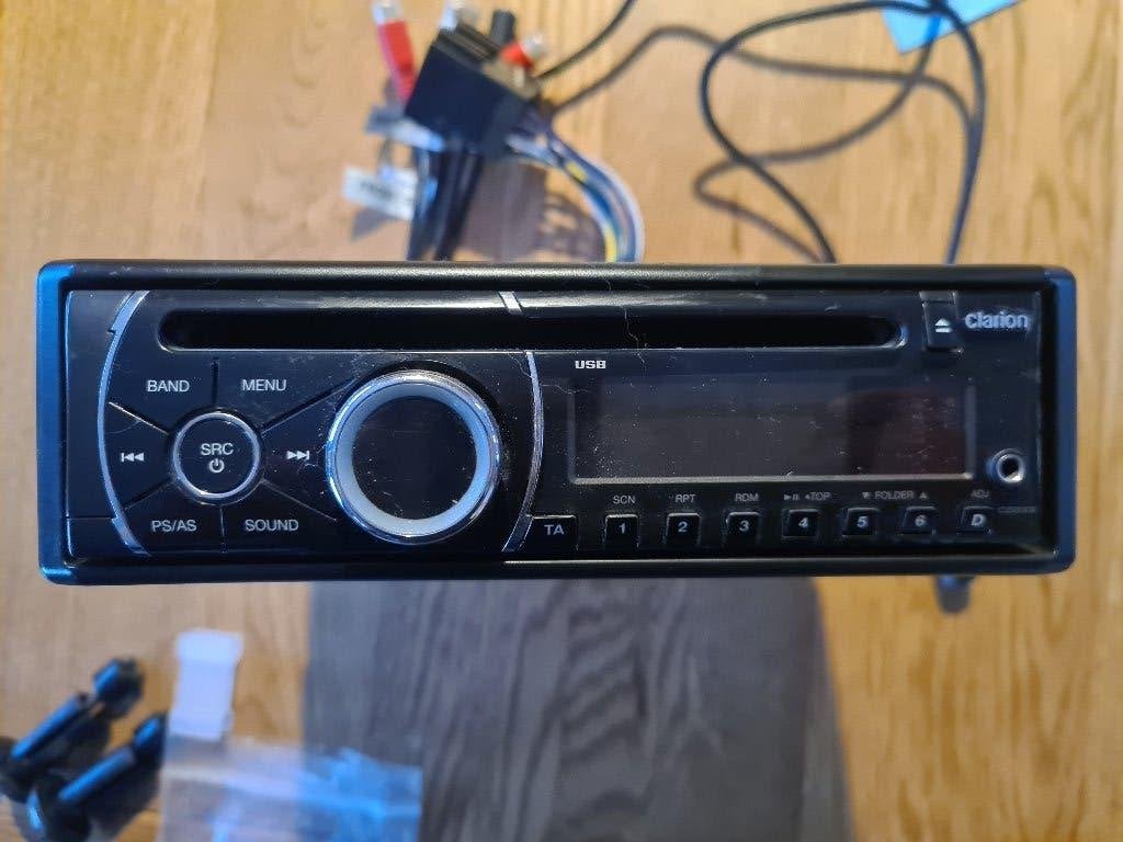 autoradio clarion cz200e, Auto diversen, Autoradio's, Ophalen of Verzenden, Gebruikt