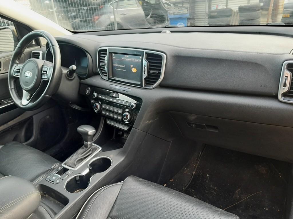 NAVIGATIE SET Kia Sportage (QL) (96560F1610WK), Gebruikt, Kia