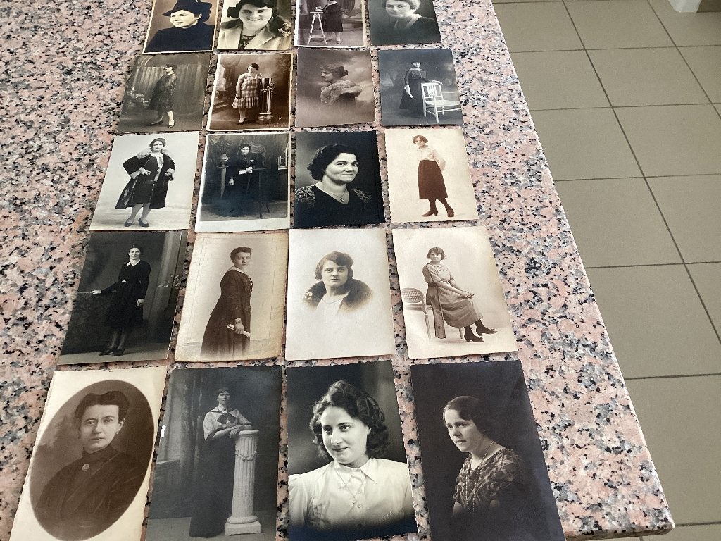 Lot van 20 oude foto’s DAMES., Verzamelen, Foto's en Prenten, Gebruikt, Foto, Ophalen of Verzenden, Voor 1940