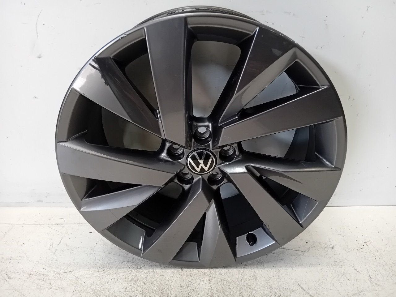 Velg Volkswagen Taigo, Onderdelen@venauto.nl, Van der Ven Autorecycling B.V., Ettenseweg 76, 4706 PB Roosendaal, The Netherlands
