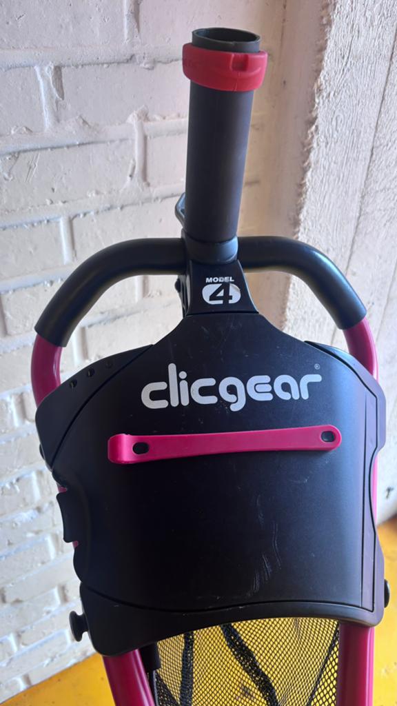 Cariot Clicgear avec sac, Sports & Fitness, Golf, Enlèvement, Comme neuf, Sac
