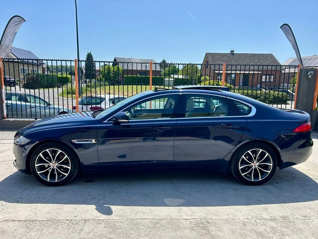 JAGUAR XF SPORT 2.0L DIESEL 163PK 2017 EURO 6B, Auto's, Jaguar, Achterwielaandrijving, 4 cilinders, Blauw, Bedrijf