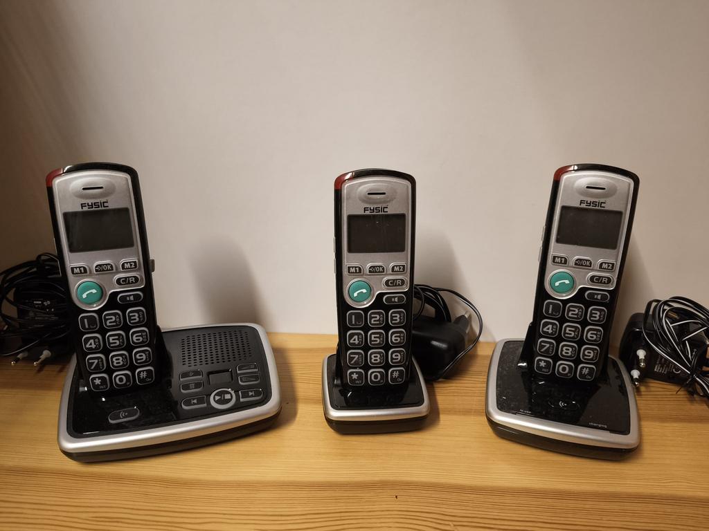 Téléphone Fysic personnes âgées avec 3 combinés et répondeur, Télécoms, Téléphones fixes | Combinés & sans fil, Enlèvement ou Envoi