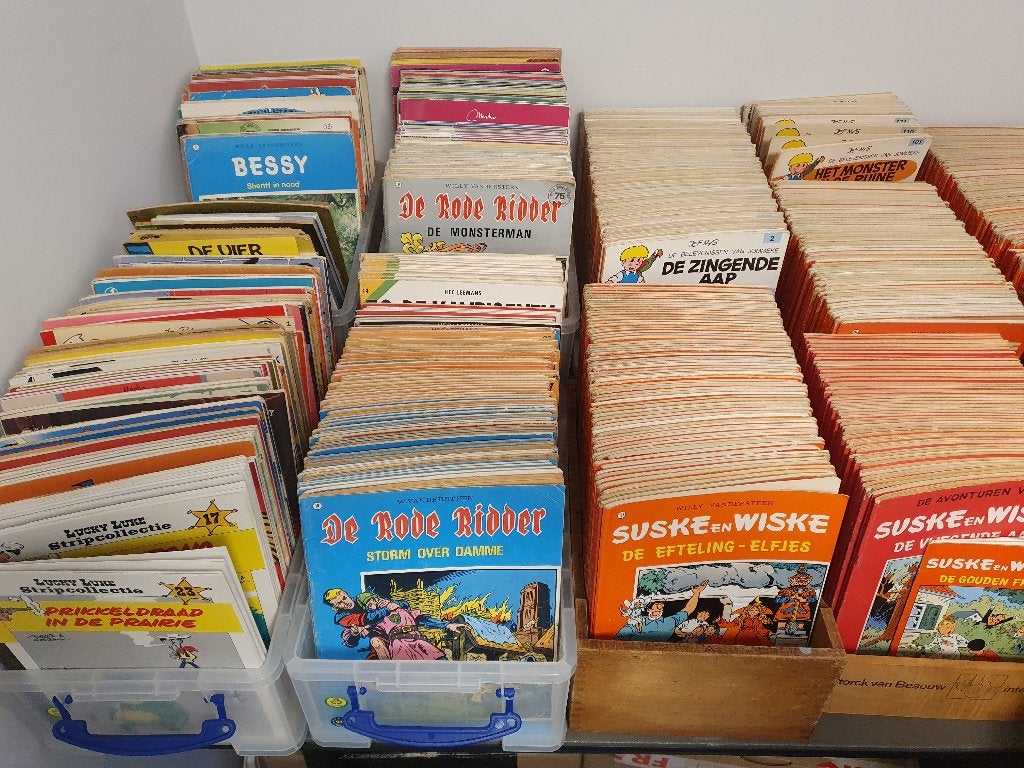 +-1000 stripverhalen in één lot te koop, Enlèvement