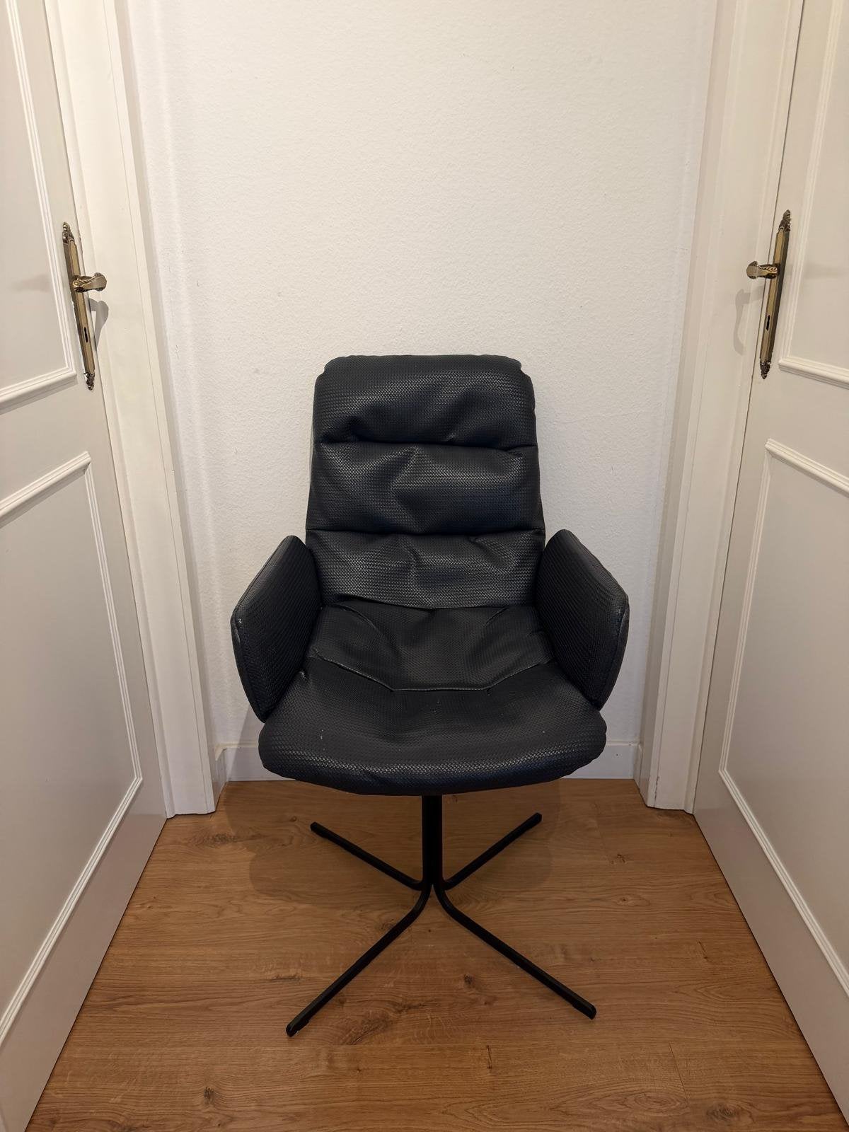 Chaise de bureau Juntoo, Enlèvement, Comme neuf, Noir, Chaise de bureau
