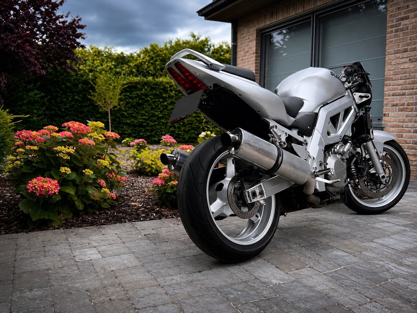 Suzuki SV1000N, Motoren, Motoren | Suzuki, Particulier, Naked bike, meer dan 35 kW, 2 cilinders, Motorrijbewijs A, LED Verlichting