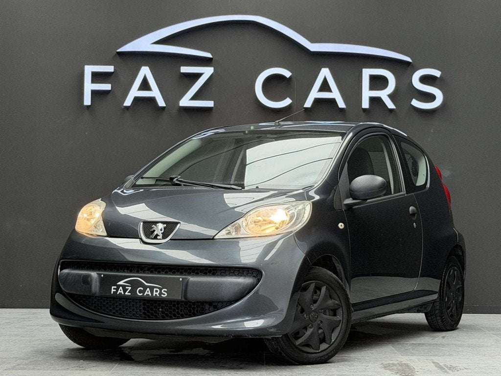 Peugeot 107 1.0i 12v Trendy * RADIO + CD + AUX + GARANTIE *, Argent ou Gris, Achat, Entreprise, Noir