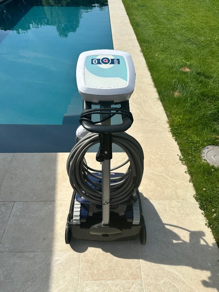 Zwembadrobot BWT F1 R, Enlèvement, Comme neuf, Agent de nettoyage