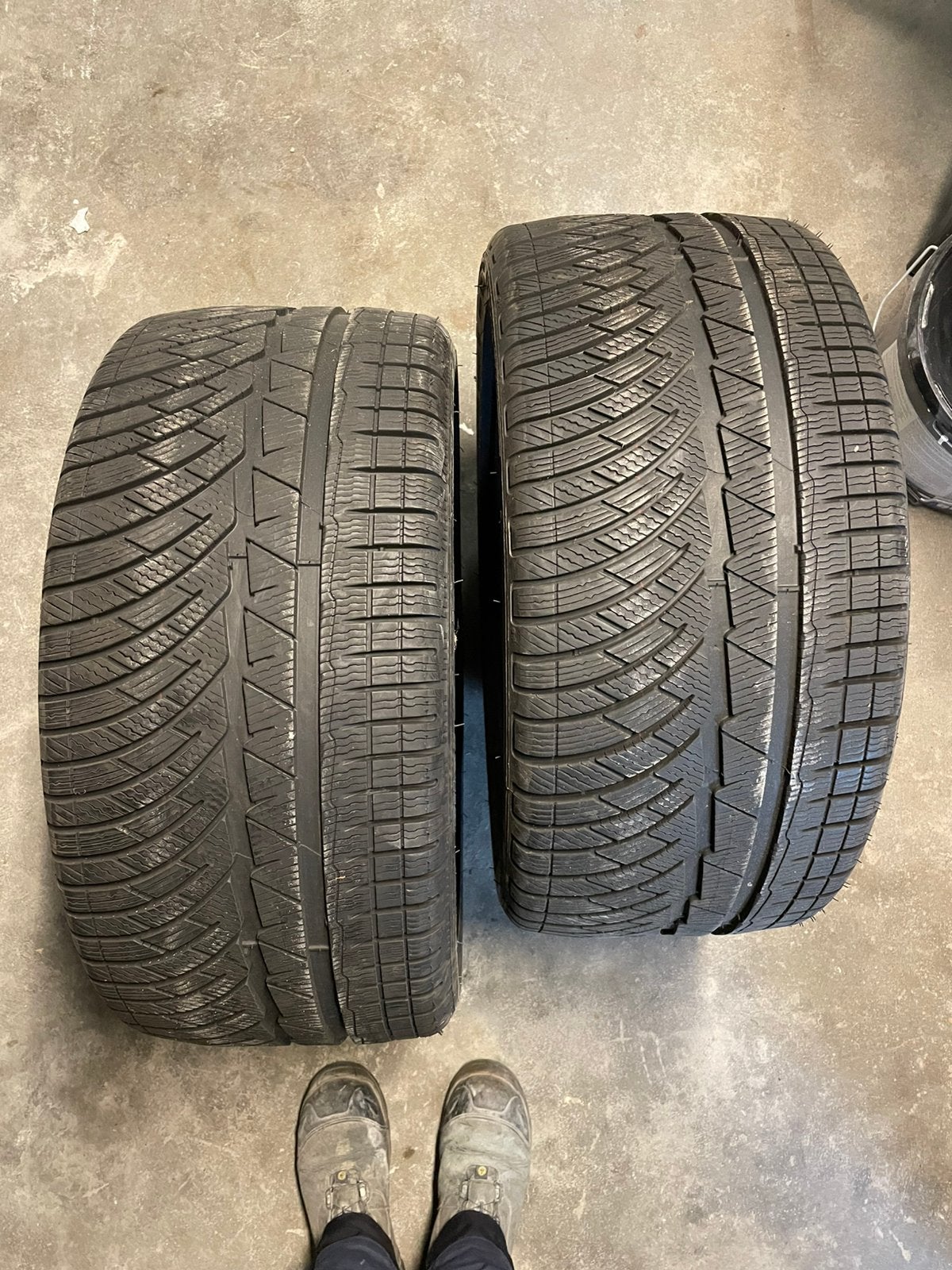Michelin pilot Alpin 255-35-18 94V, Ophalen, 18 inch, Gebruikt, 255 mm